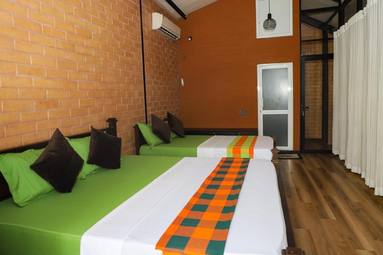 Life Of Leisure Wilpattu Villa Pahala Maragahawewa Exterior photo