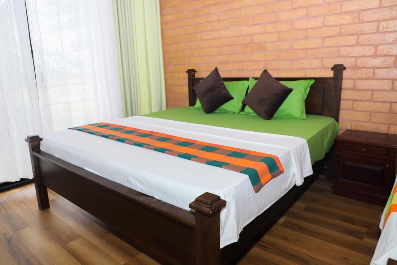 Life Of Leisure Wilpattu Villa Pahala Maragahawewa Exterior photo