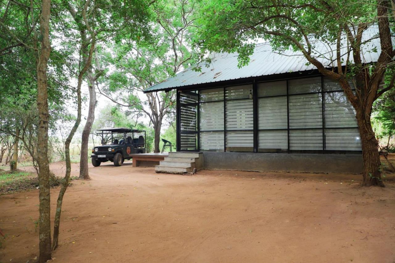 Life Of Leisure Wilpattu Villa Pahala Maragahawewa Exterior photo