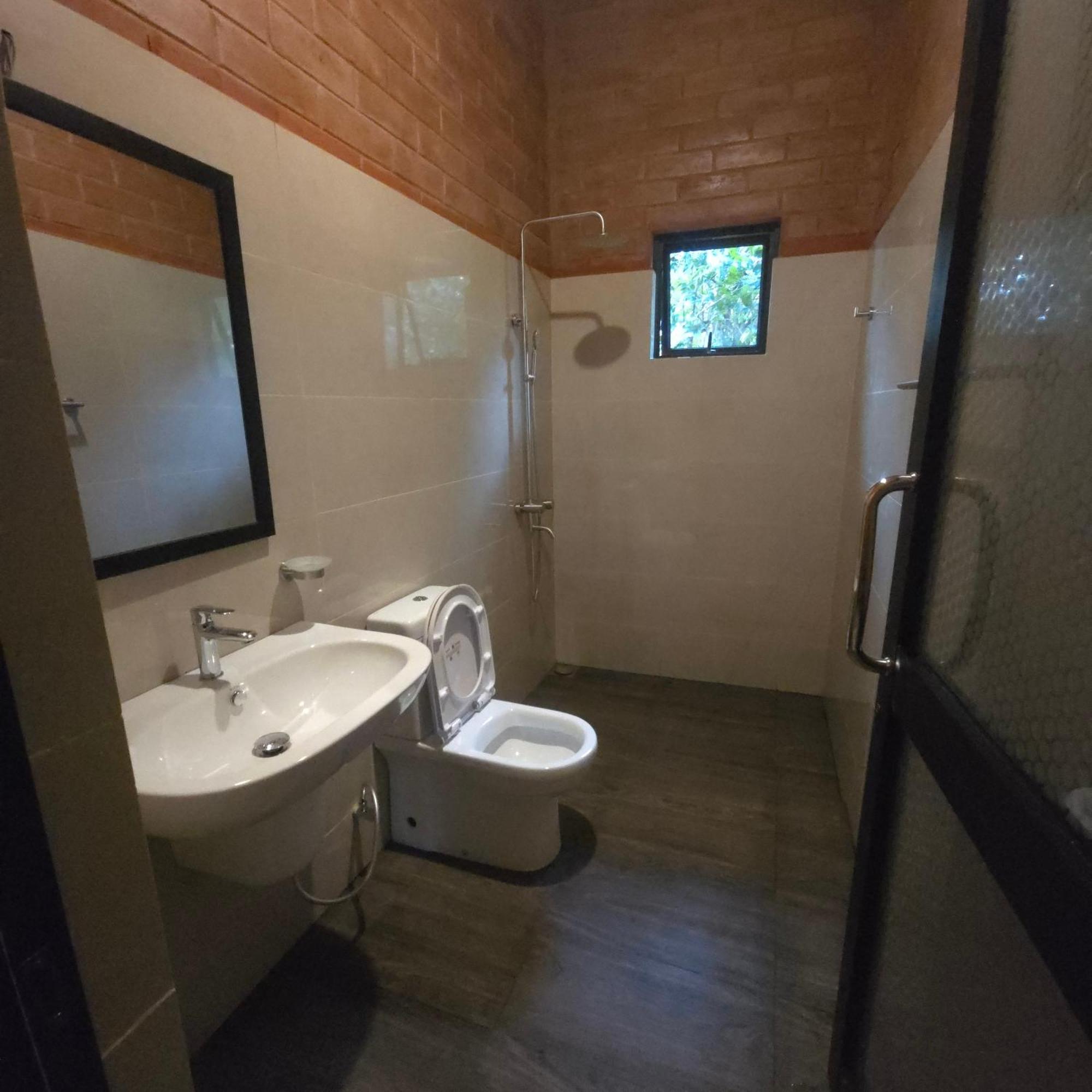 Life Of Leisure Wilpattu Villa Pahala Maragahawewa Room photo