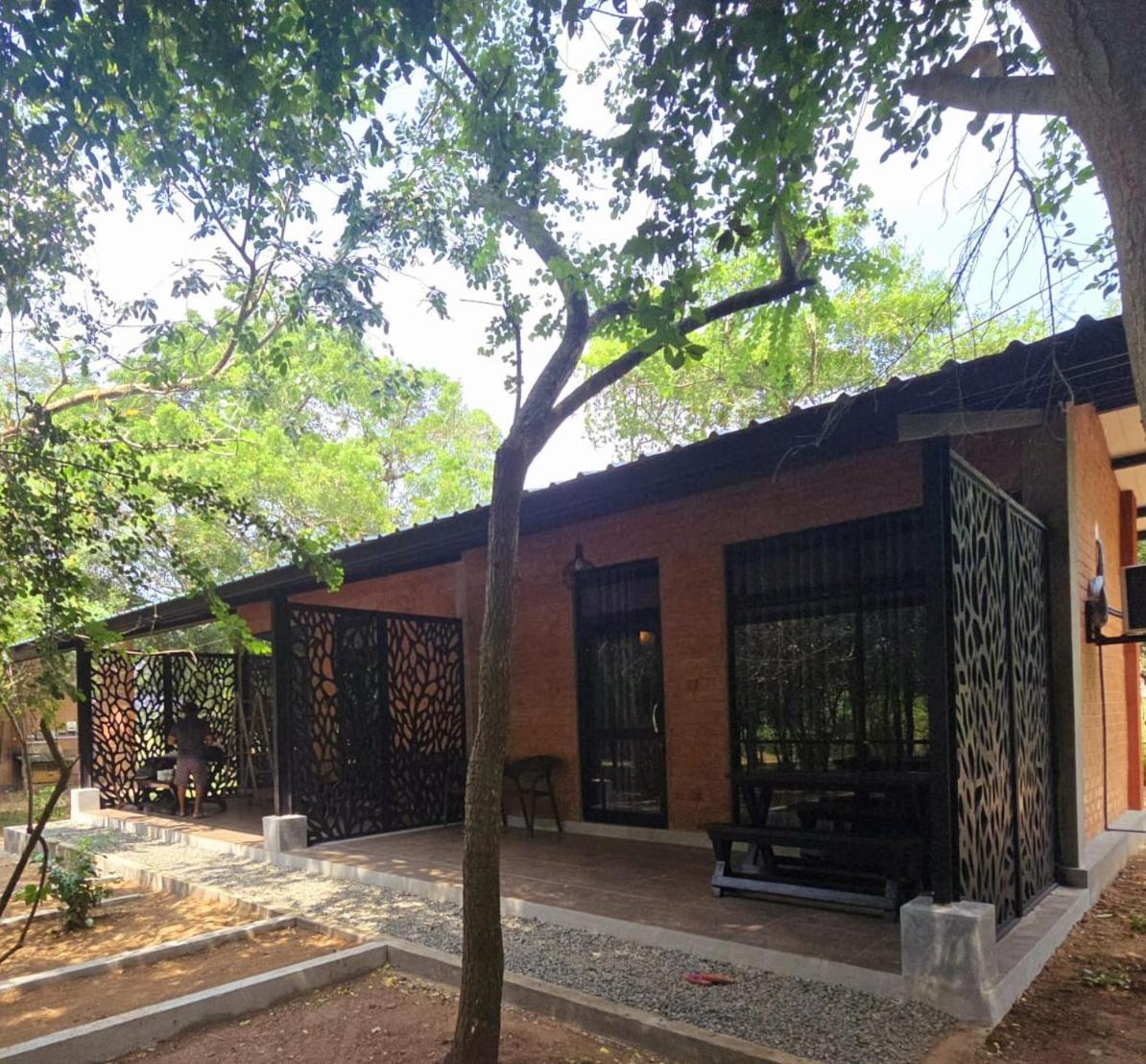 Life Of Leisure Wilpattu Villa Pahala Maragahawewa Exterior photo